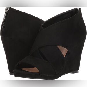 Michael Antonio Women's Anie Wedge Sandal - size (9)